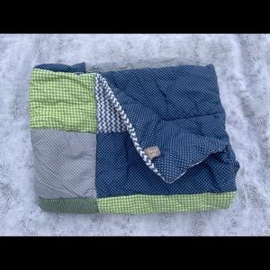 Reversible Trend lab crib comforter